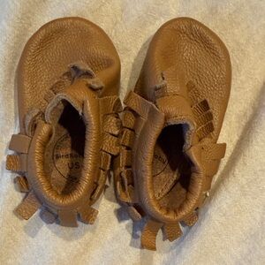 BirdRock Baby 5.5 Brown Leather Kids Moccasins